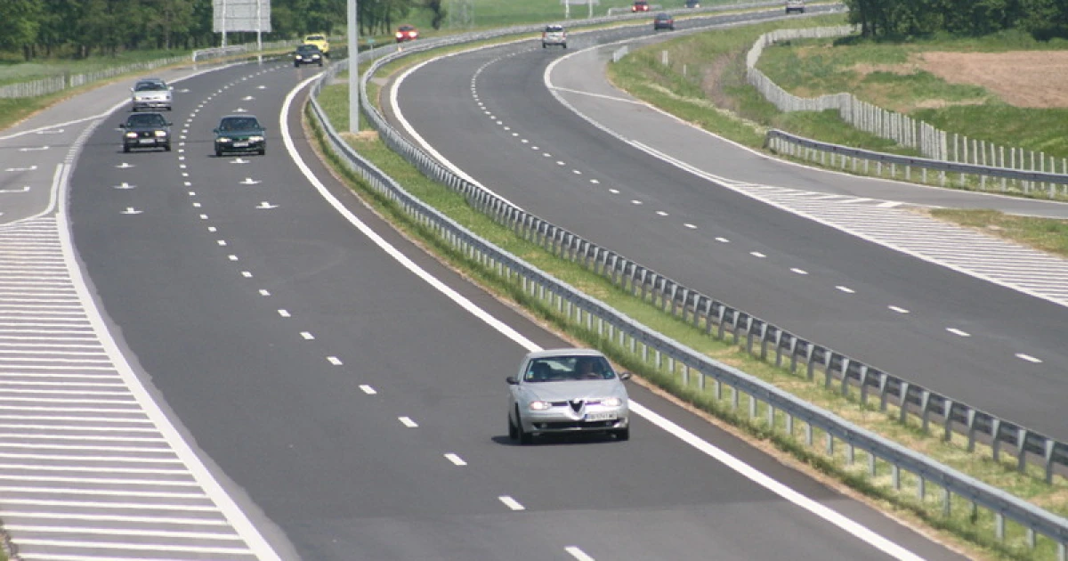 Аварийната лента в района на 134 км на АМ Тракия