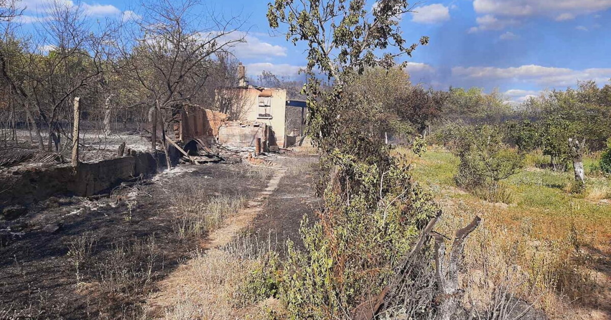 Четирима души са евакуирани от вилната зона в местността Старите