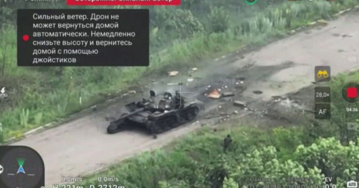 Украинско разузнавателно звено разпространи кадри от дрон, показващи взрива на