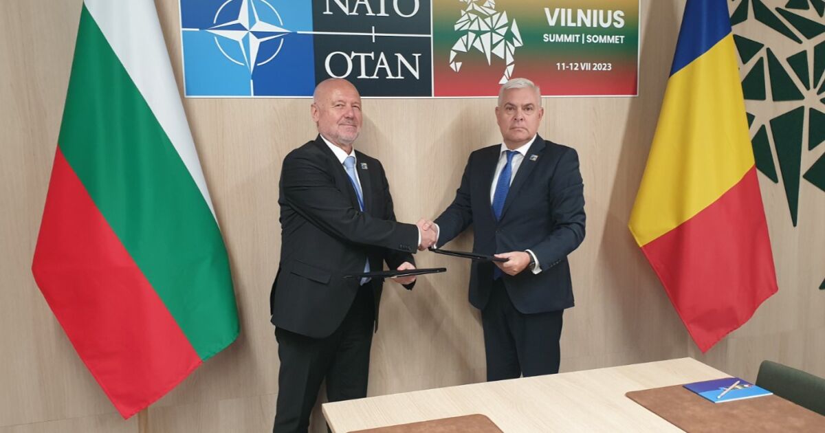 Министрите на отбраната на България и Румъния подписаха Писмо за