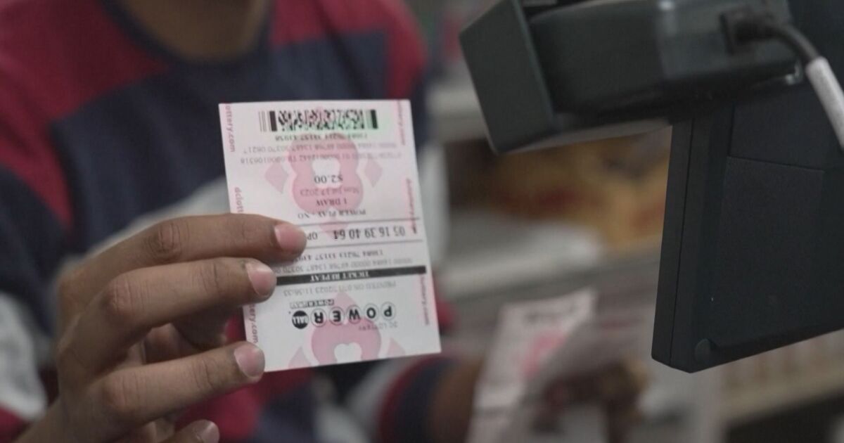 В Съединените щати падна исторически джакпот в лотарията Пауърбол“. Късметлията