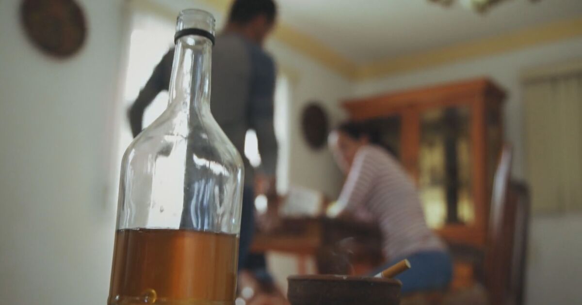 Десетки хиляди сигнали за терор и насилие зад стените на