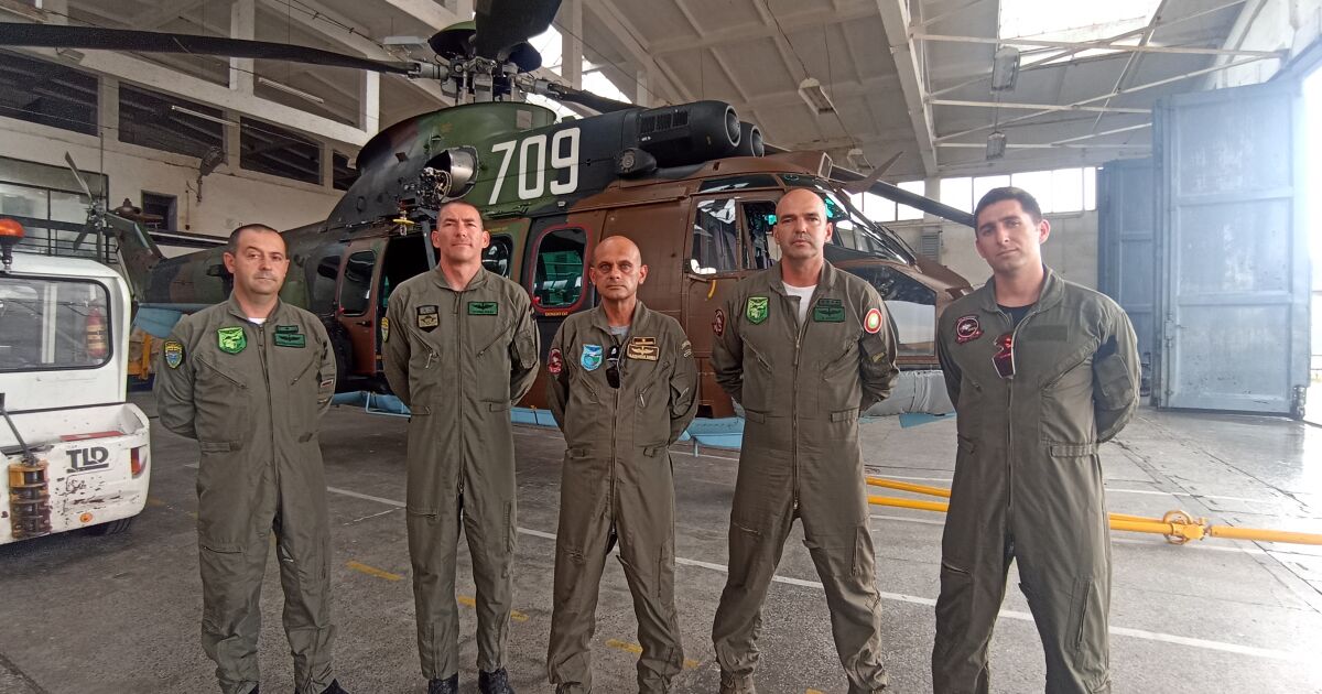  13-годишното момче, което беше свалено от Стара планина с хеликоптер,