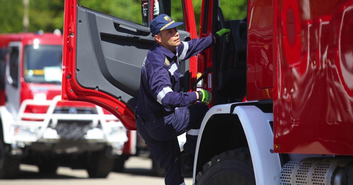 Пожар в апартамент на 8-ия етаж в жилищен блок в