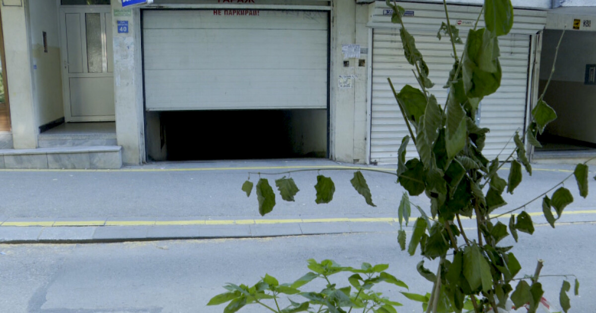 Велоалея на входа на подземни гаражи създава напрежение между колоездачи