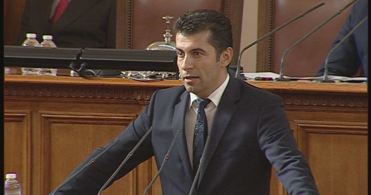 &bdquo;За мен беше чест да водя правителство, свалено от Пеевски,