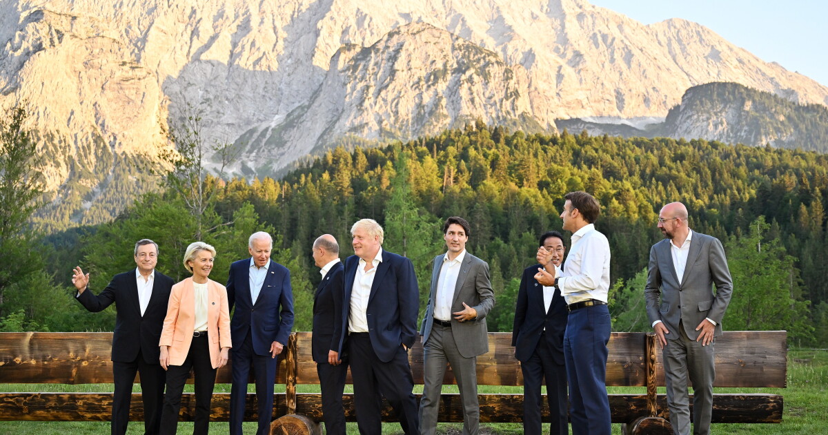 Днес е вторият ден от срещата на лидерите на Г-7
