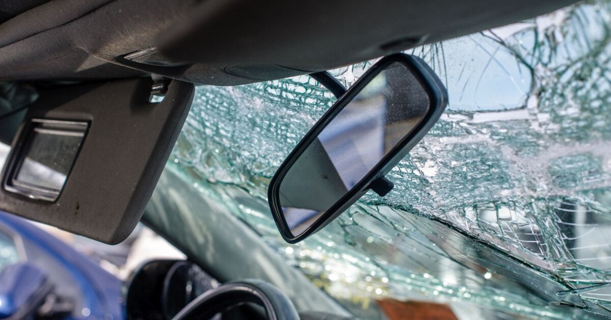 15-гоздишен шофьор удари с автомобил възрастна жена в Кърджали, съобщават