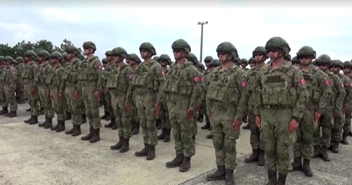 Батальон от турски командоси пристигна в Косово, в подкрепа на