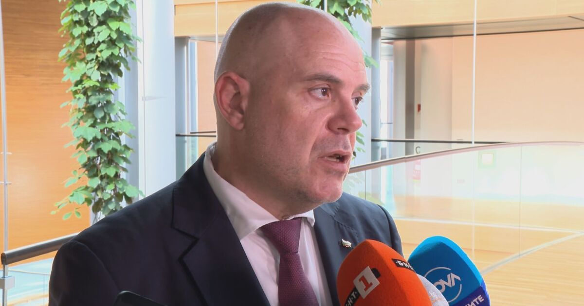 Ще изчакам решението на президента Румен Радев за указа за