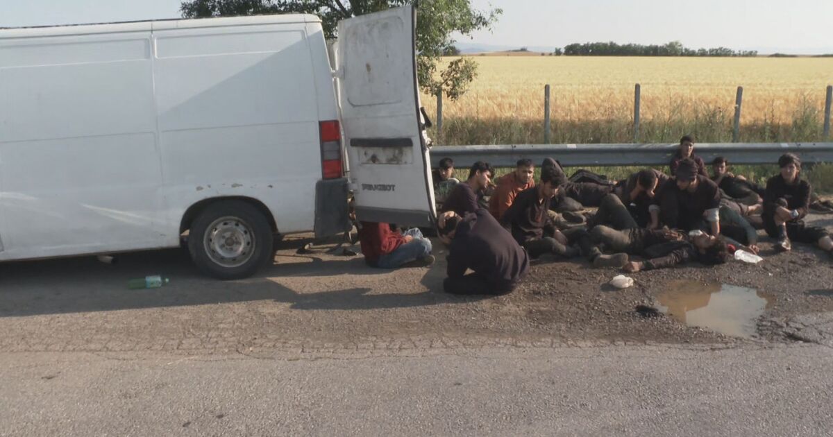 Отново е заловена група мигранти на АМ Тракия“ – на