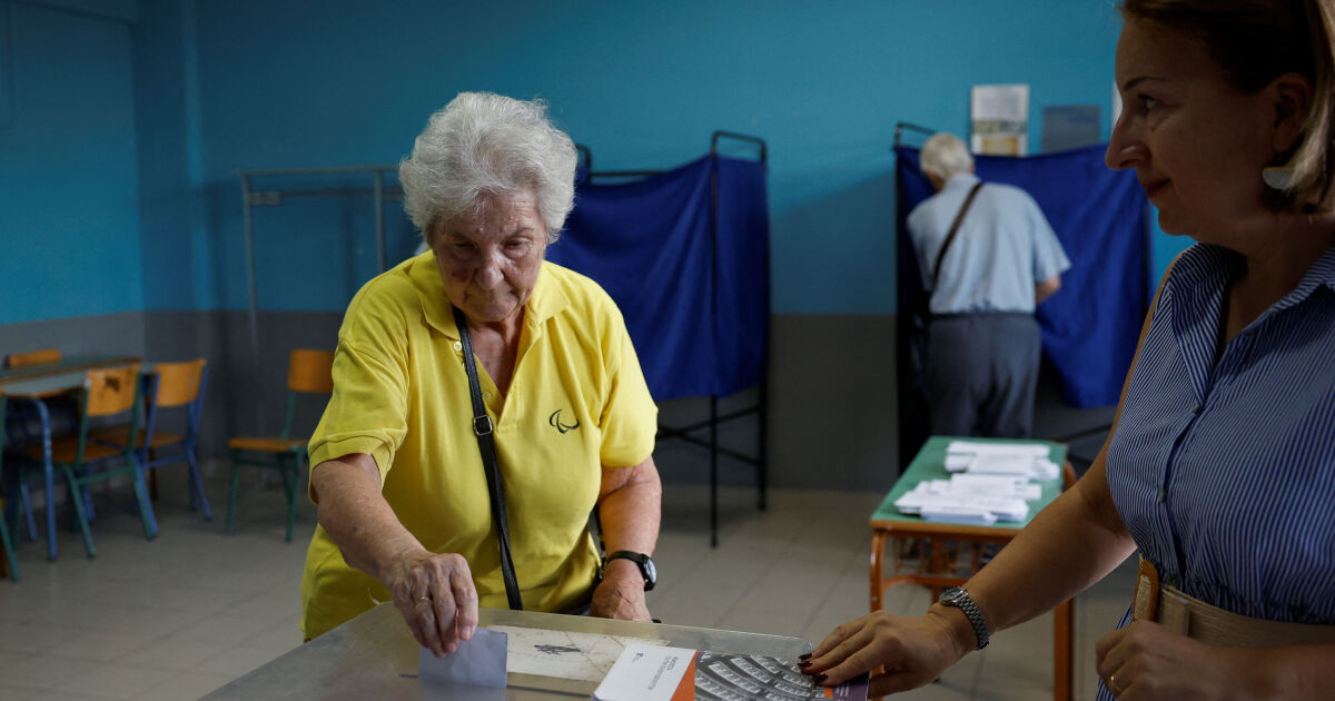 Гърците отново отиват до изборните урни. В страната се провежда