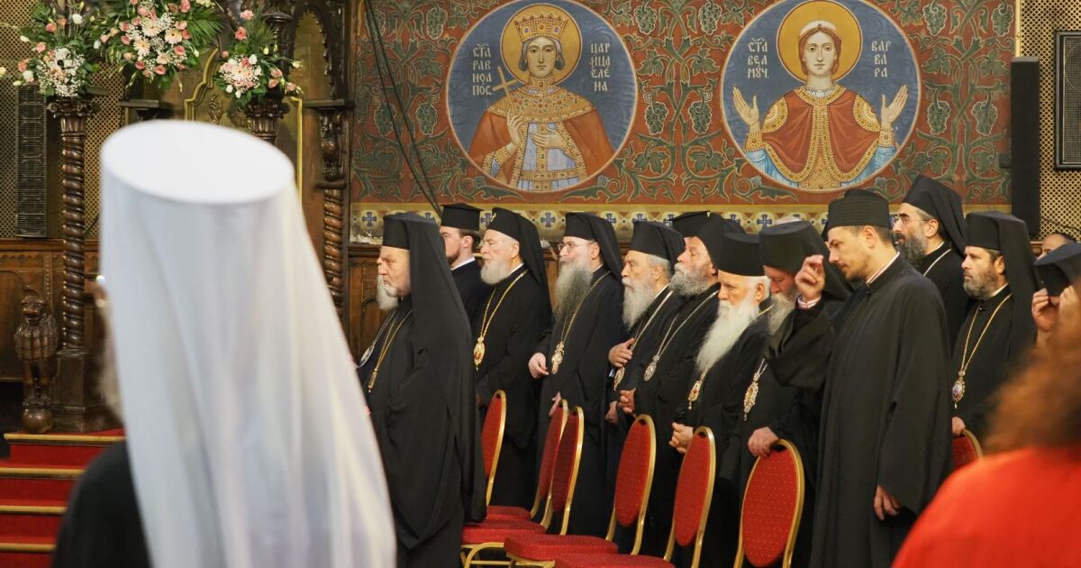 Българската православна църква избира четвъртия си духовен глава от възстановяването