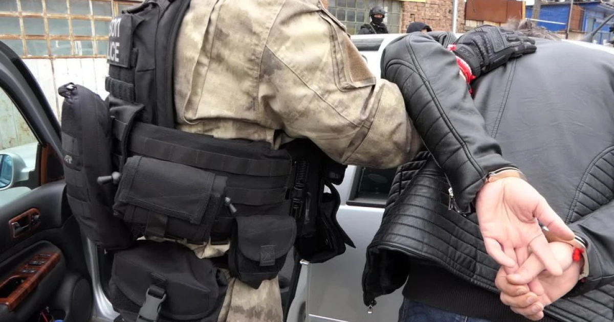 Полицаи от Варна са успели да задържат 27-годишен рецидивист, опитал