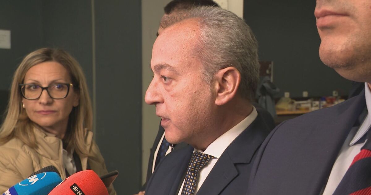 Служебният премиер Гълъб Донев каза преди минути, че изборите не