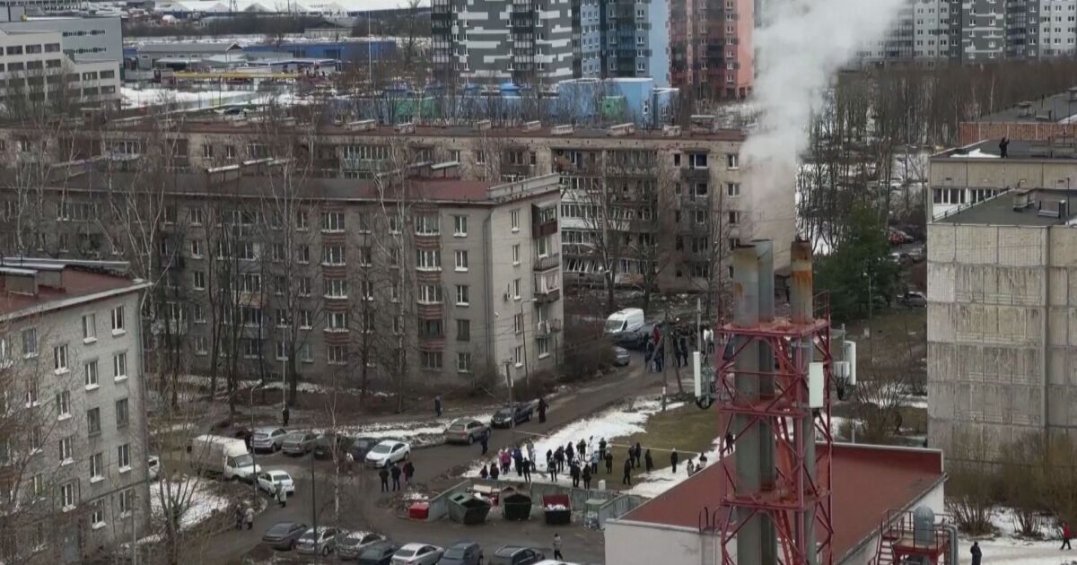 Тази сутрин в руския град Санкт Петербург бяха повредени сгради