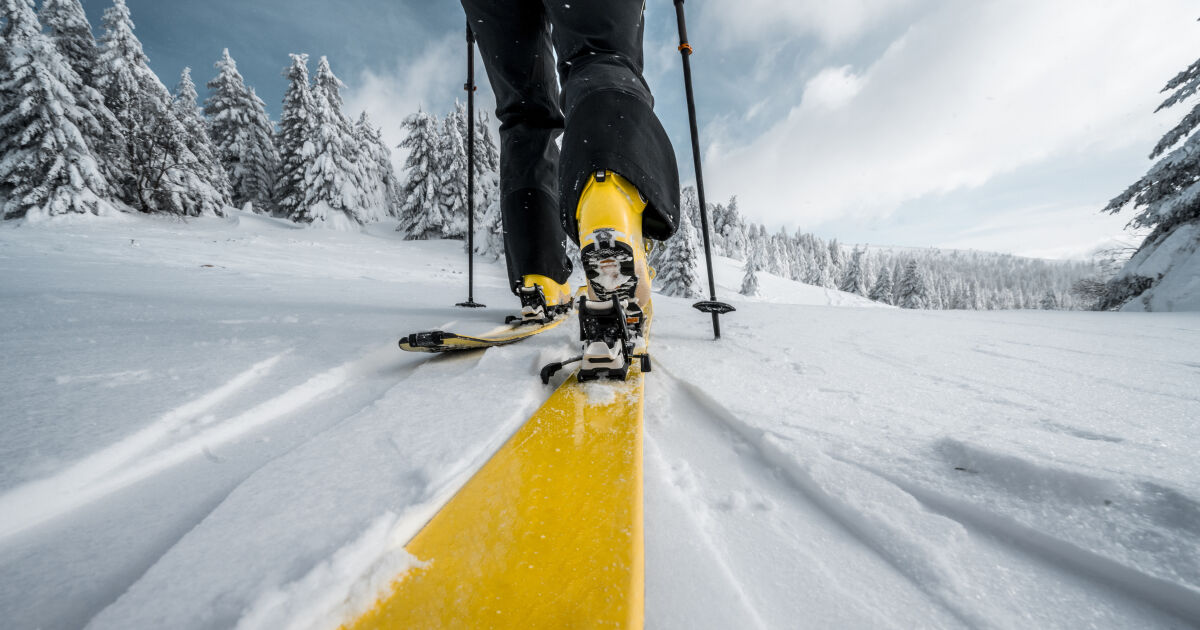 Скиор е починал днес в ски зоната над Банско. 52-годишният