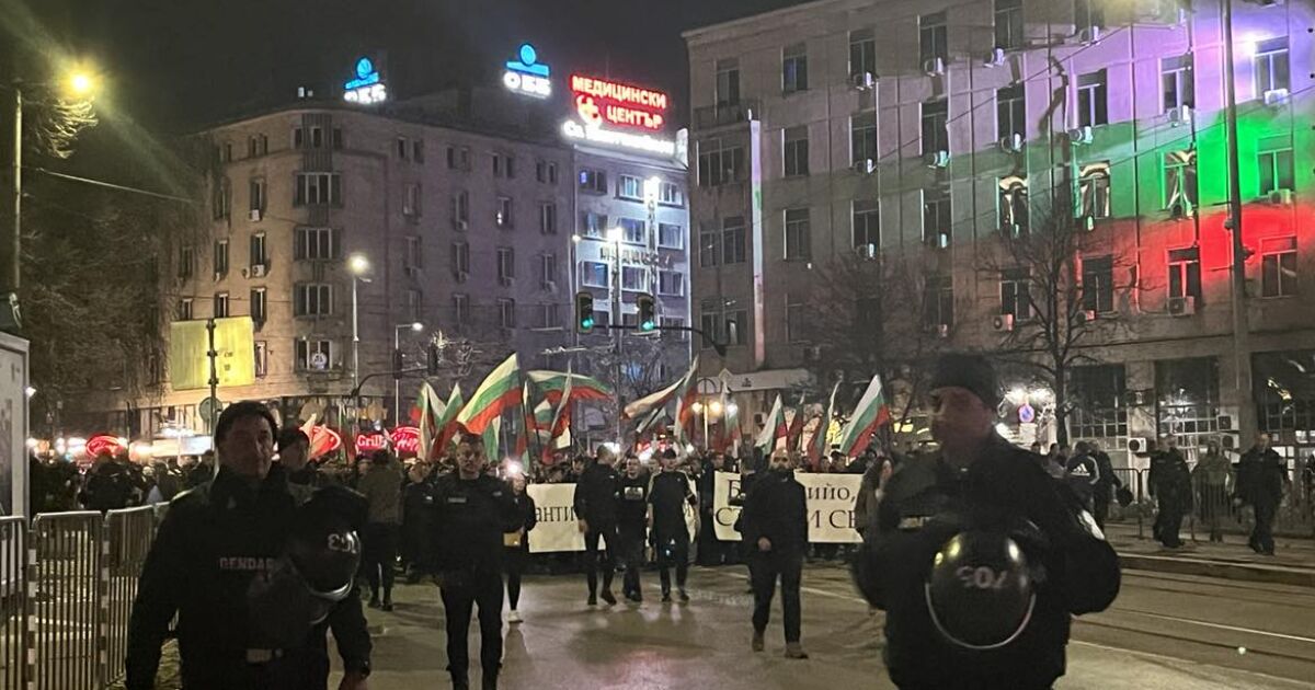 Засилено полицейско присъствие в София и трима задържани след случаите