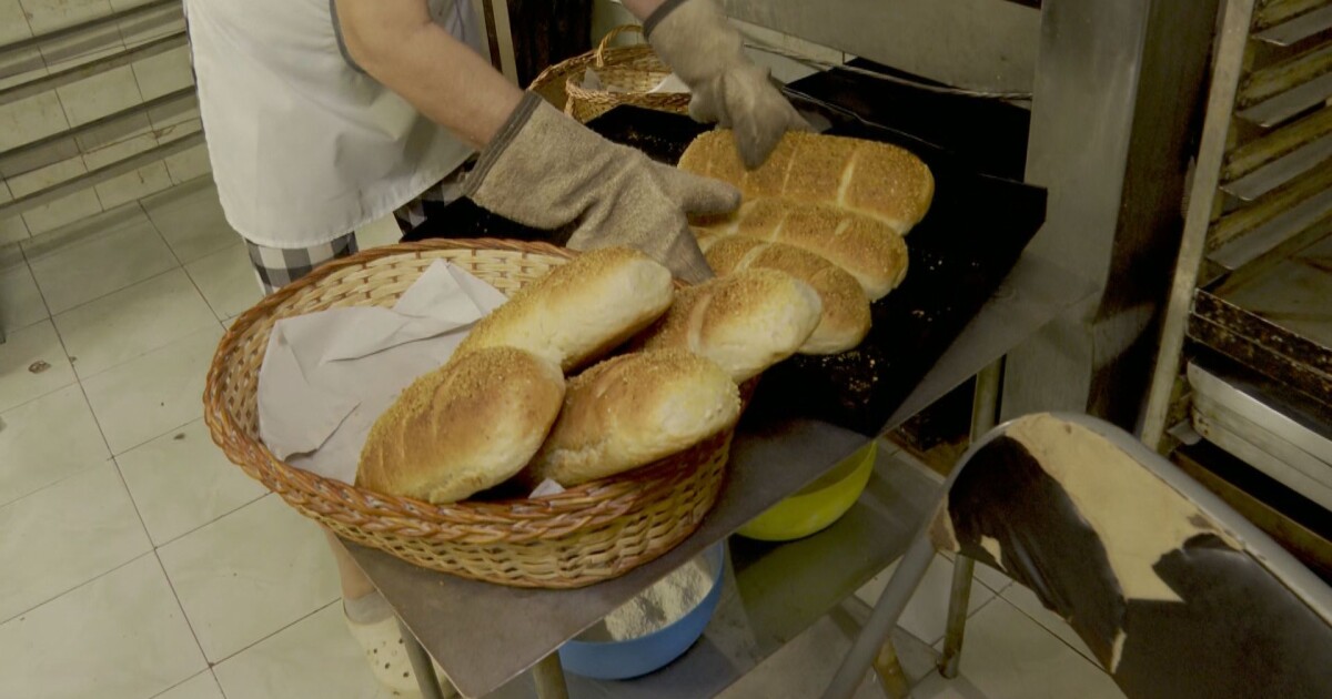 След премахването на ДДС-то за хляба, лекото му поевтиняване може