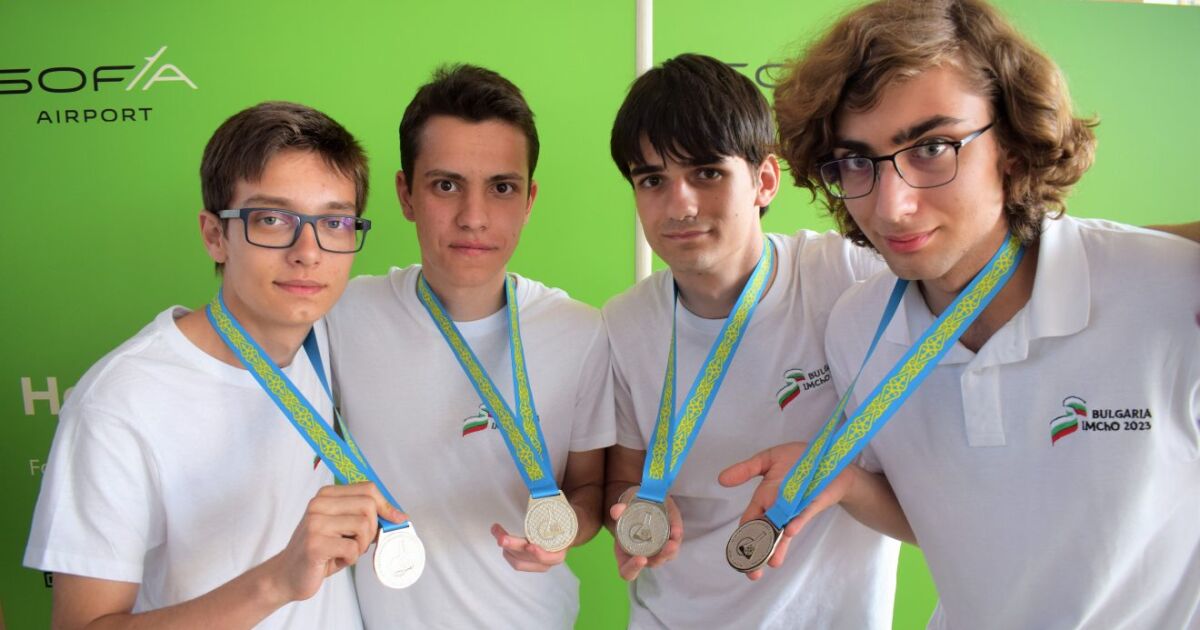 След много силно представяне български ученици спечелиха 4 медала от