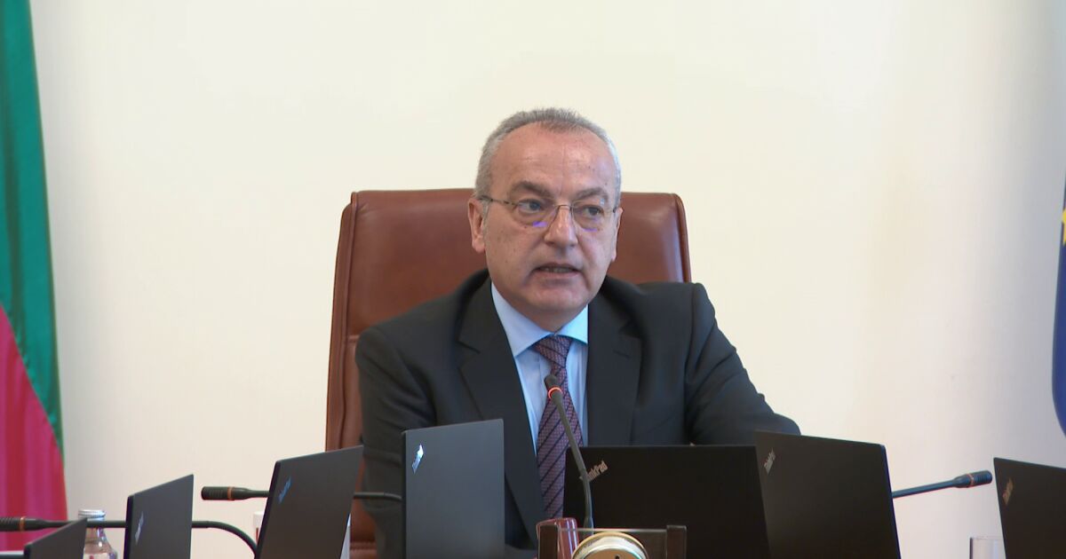 Забавлението, което предлага играта на въртележка върви с уточнението, че