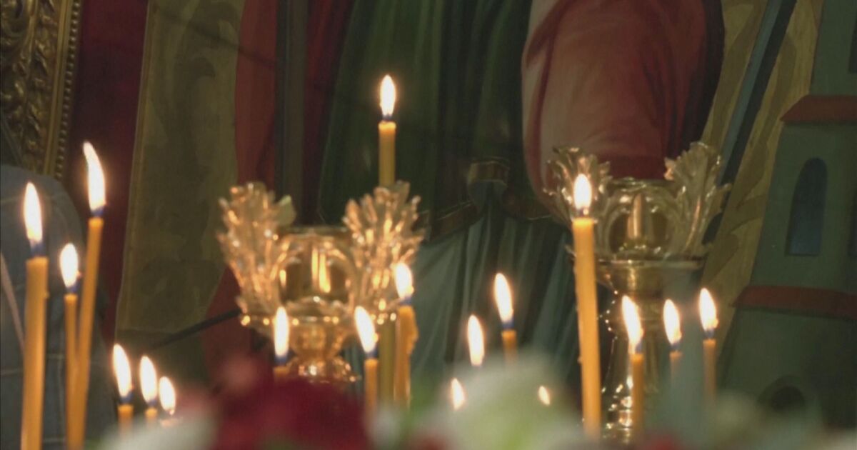 Над 260 милиона православни по света празнуват Възкресение Христово.Тържествени великденски