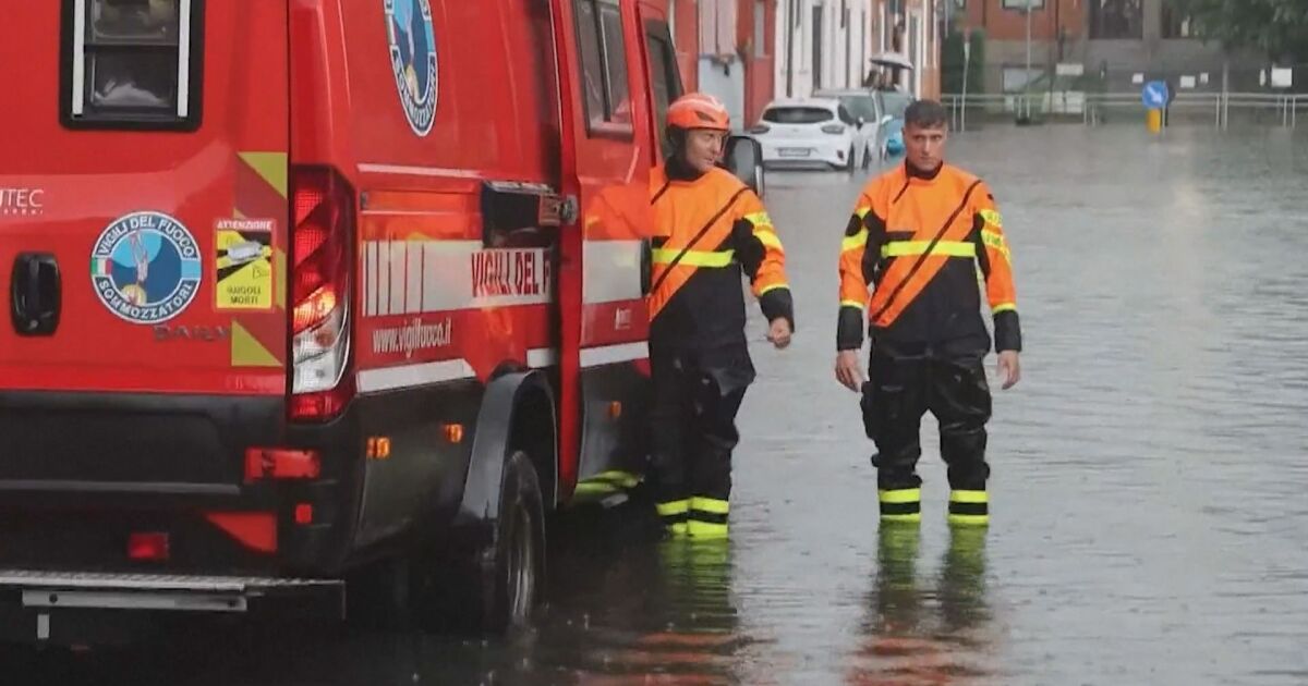 Интензивни дъждове и наводнения връхлетяха италианската столица на модата Милано.