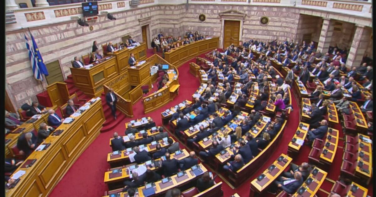 Остри реакции в Гърция срещу новоизбрания президент на Република Северна