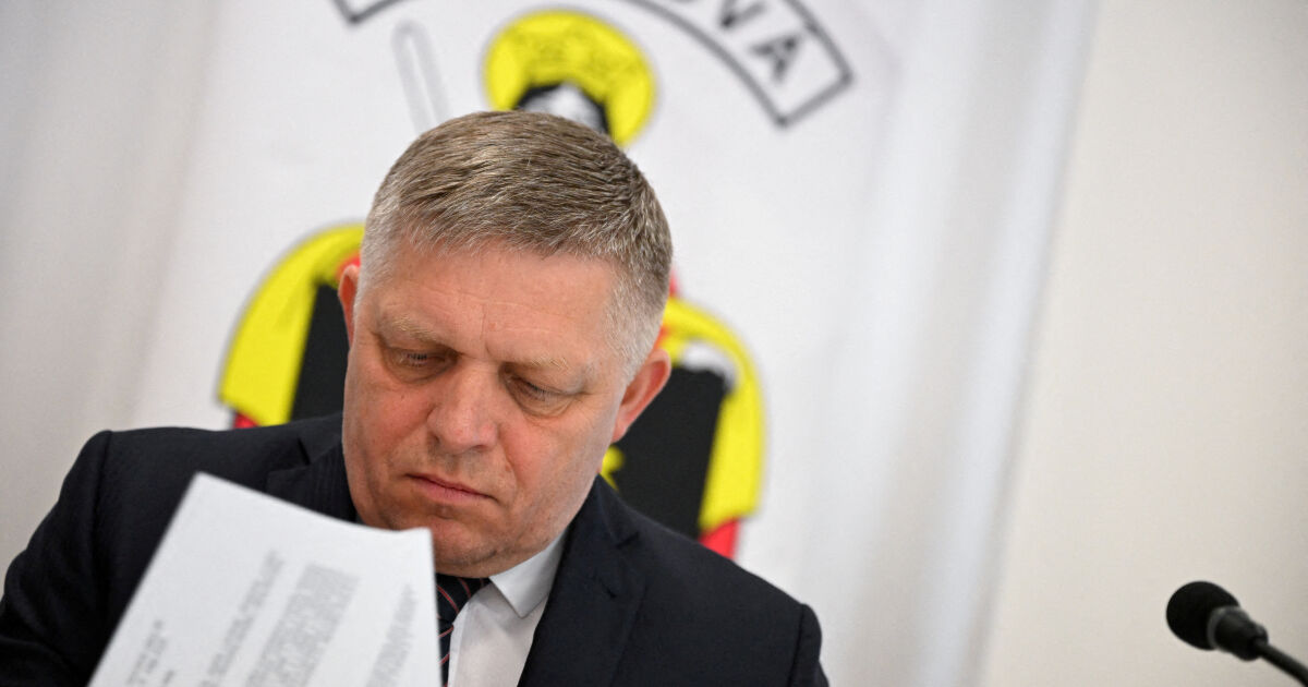 Министър-председателят на Словакия Роберт Фицо е в тежко, но стабилно състояние,