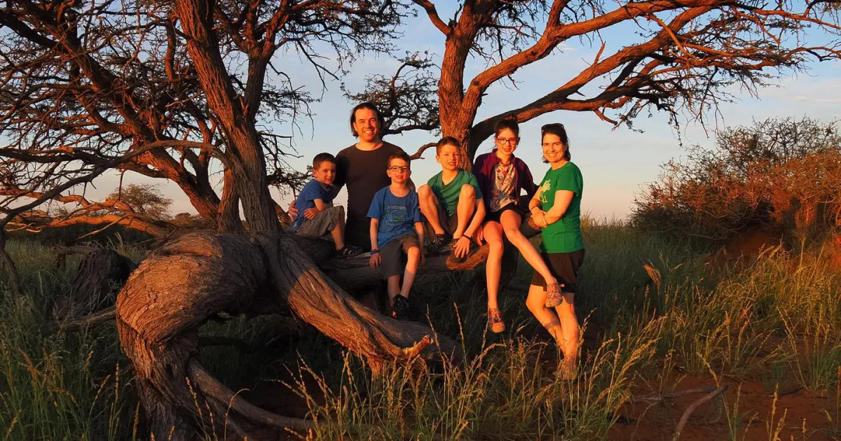 Да покажеш на децата си света преди три от тях