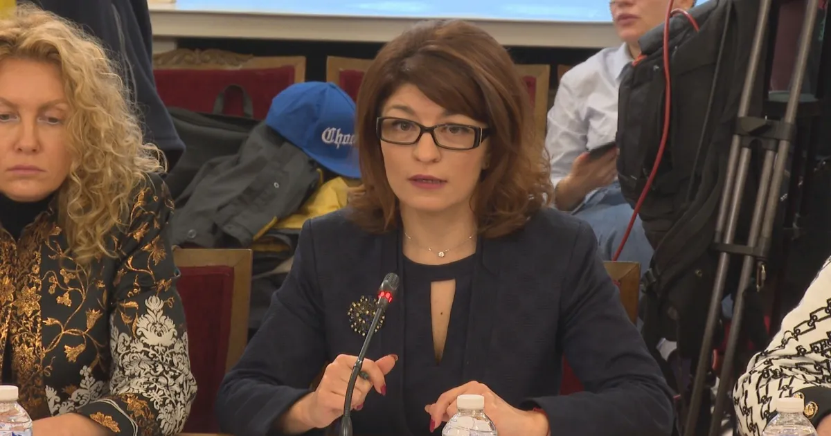 Българските граждани трябва да бъдат подкрепени на прага на зимата.