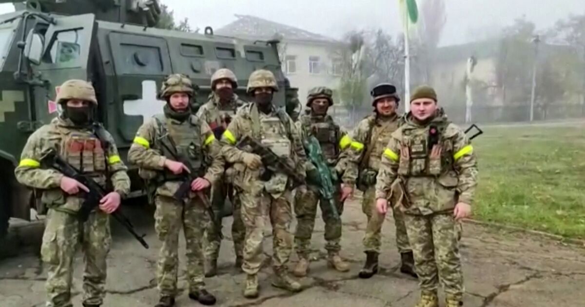 Около 100 000 руски и 100 000 украински войници са