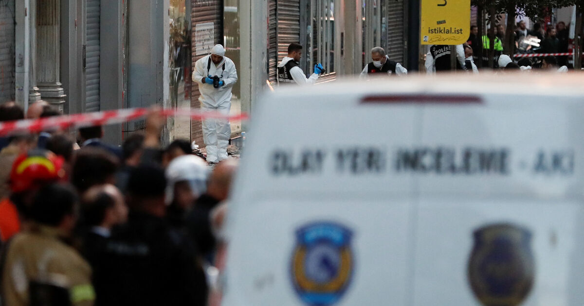 след атентата в сърцето на Истанбул вчера. 46 души са