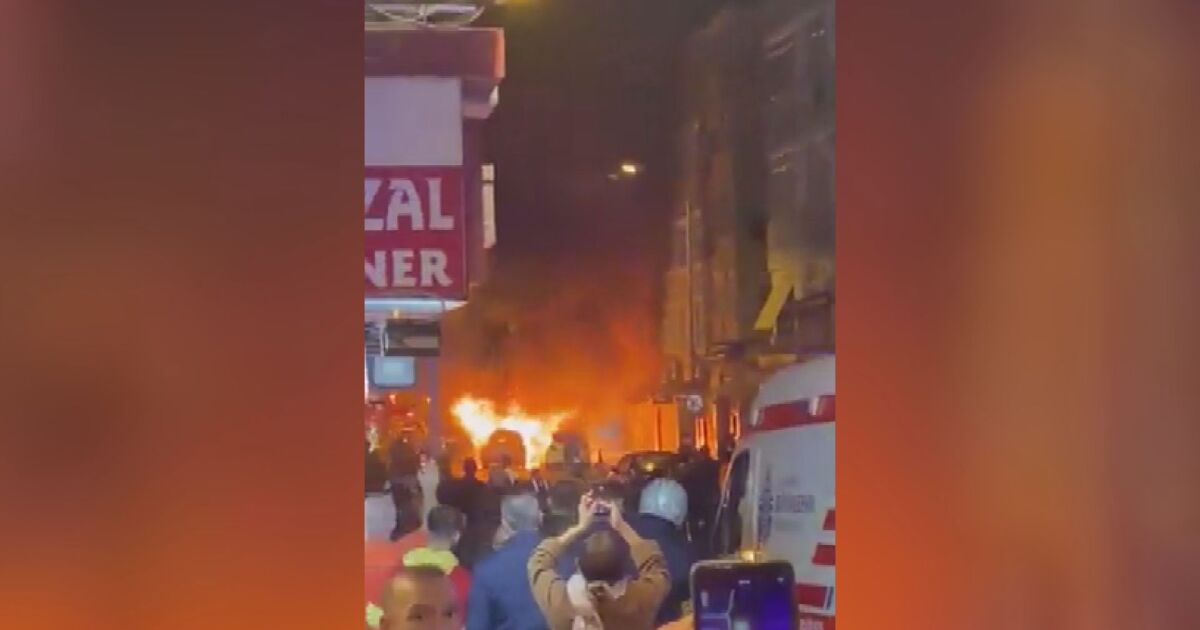 Коли горят в Истанбул. В социалните мрежи през последните минути