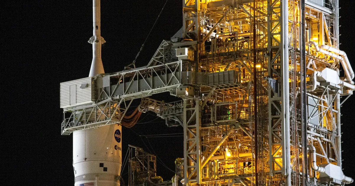 НАСА изстреля успешно мега ракетата си от мисията Артемис 1“