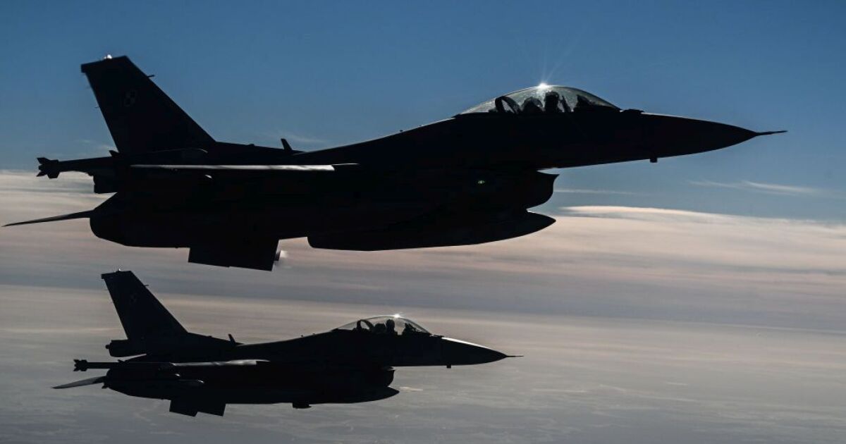 Дания потвърди, че заедно с Нидерландия ще изпрати изтребители F-16