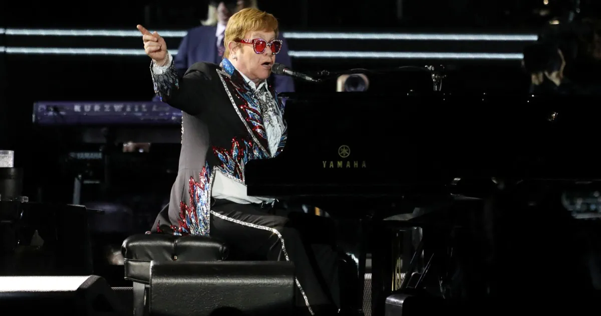 Елтън Джон сложи край на концертите си в Америка. Последното