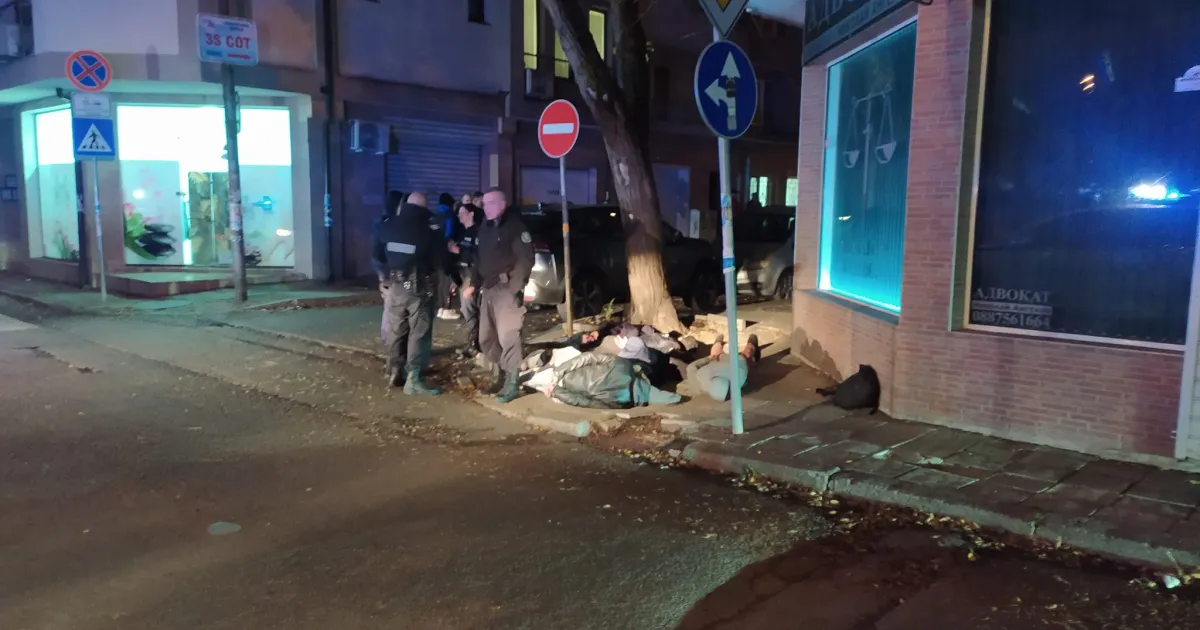 Поредна гонка с мигранти в Бургас. Джип, пълен с мигранти,