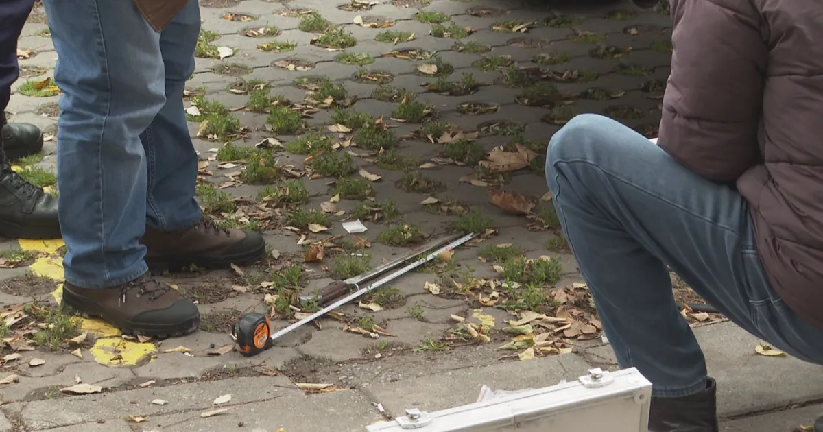 Намушканият с 40-сантиметров щик в гърдите мъж в Бургас е