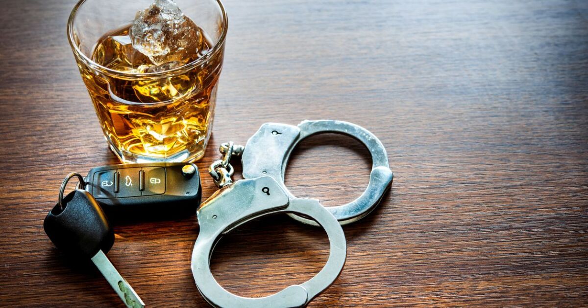 35-годишна пияна и дрогирана шофьорка е арестувана вчера в Харманли след