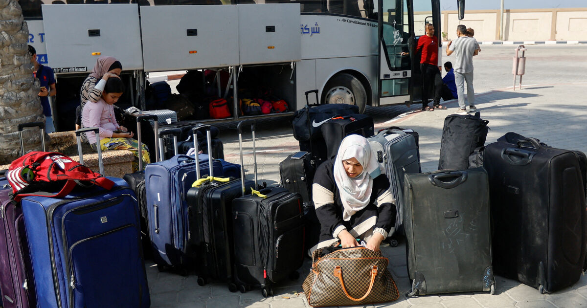 Хамас блокира евакуациите на палестинци с чужди паспорти от Ивицата