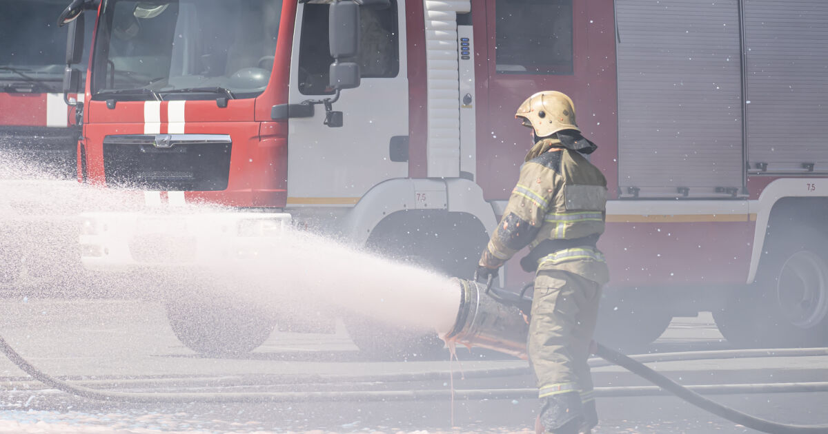 Сигнал за запален автомобил в буферния паркинг на стадион Васил