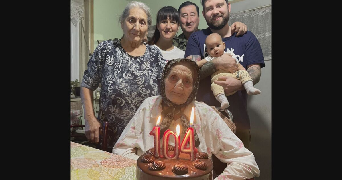 Баба Севда от видинското село Въртоп отпразнува своя 104-и рожден
