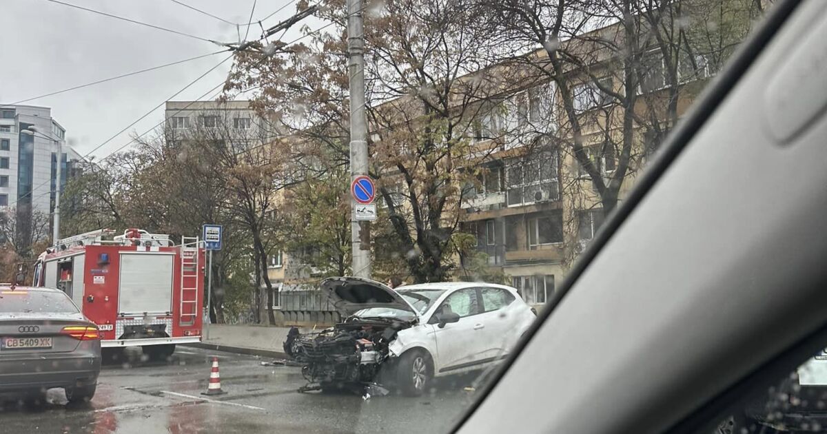 Тежка катастрофа е станала на бул. “Владимир Вазов и ул.