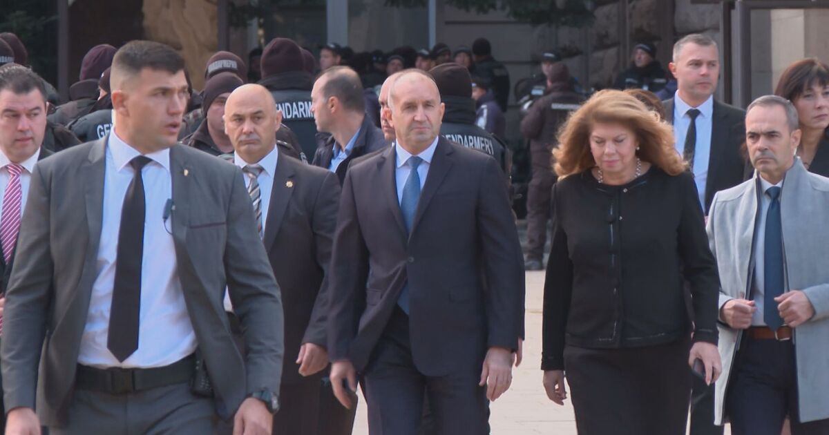 Искам да пожелая на парламента да се справи още в