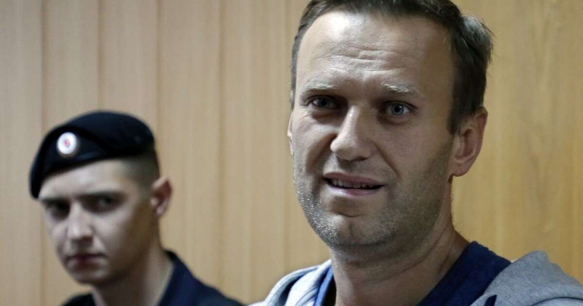 Снимка: Две години в изолатор и 30-годишна присъда: Отново обвинения за Алексей Навални