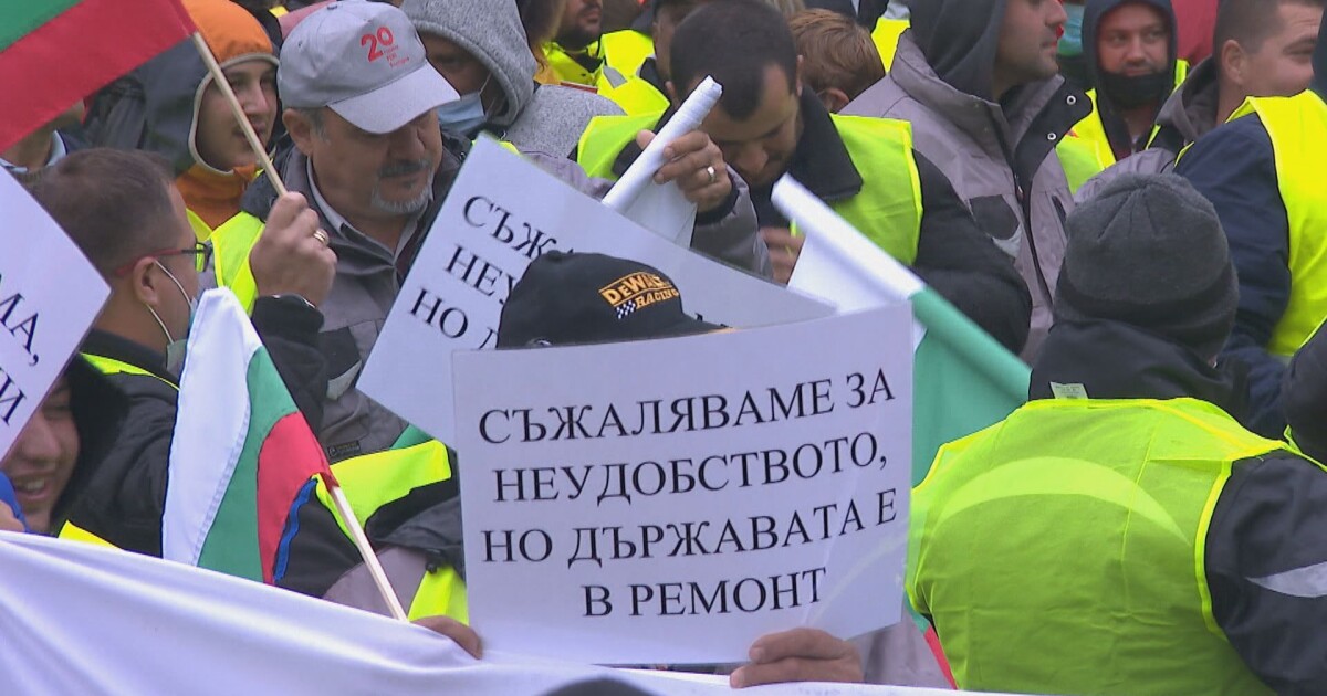 Пътните фирми отново готвят протести. Българската браншова камара Пътища ще