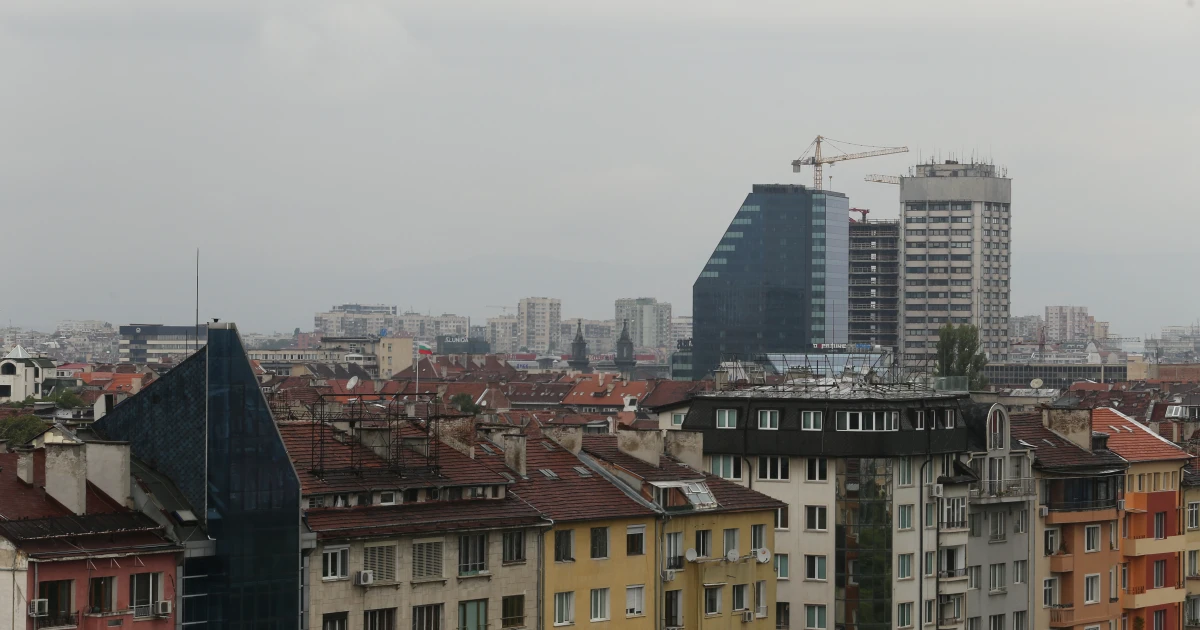 Цените на жилищата и наемите в София изхвърчаха нагоре през