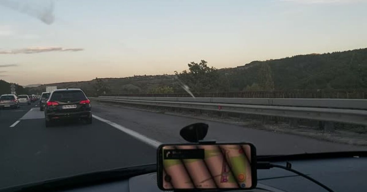 Катастрофа на при километър 66 ограничи движението по автомагистрала Марица“