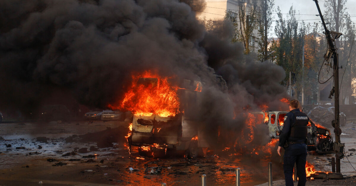 Украйна съобщи за взривове, причинени от руските сили, в Киев